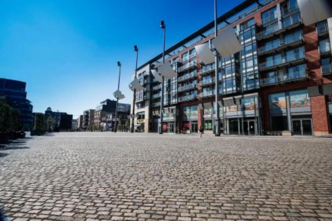 1 Bedroom In Smithfield Apartment