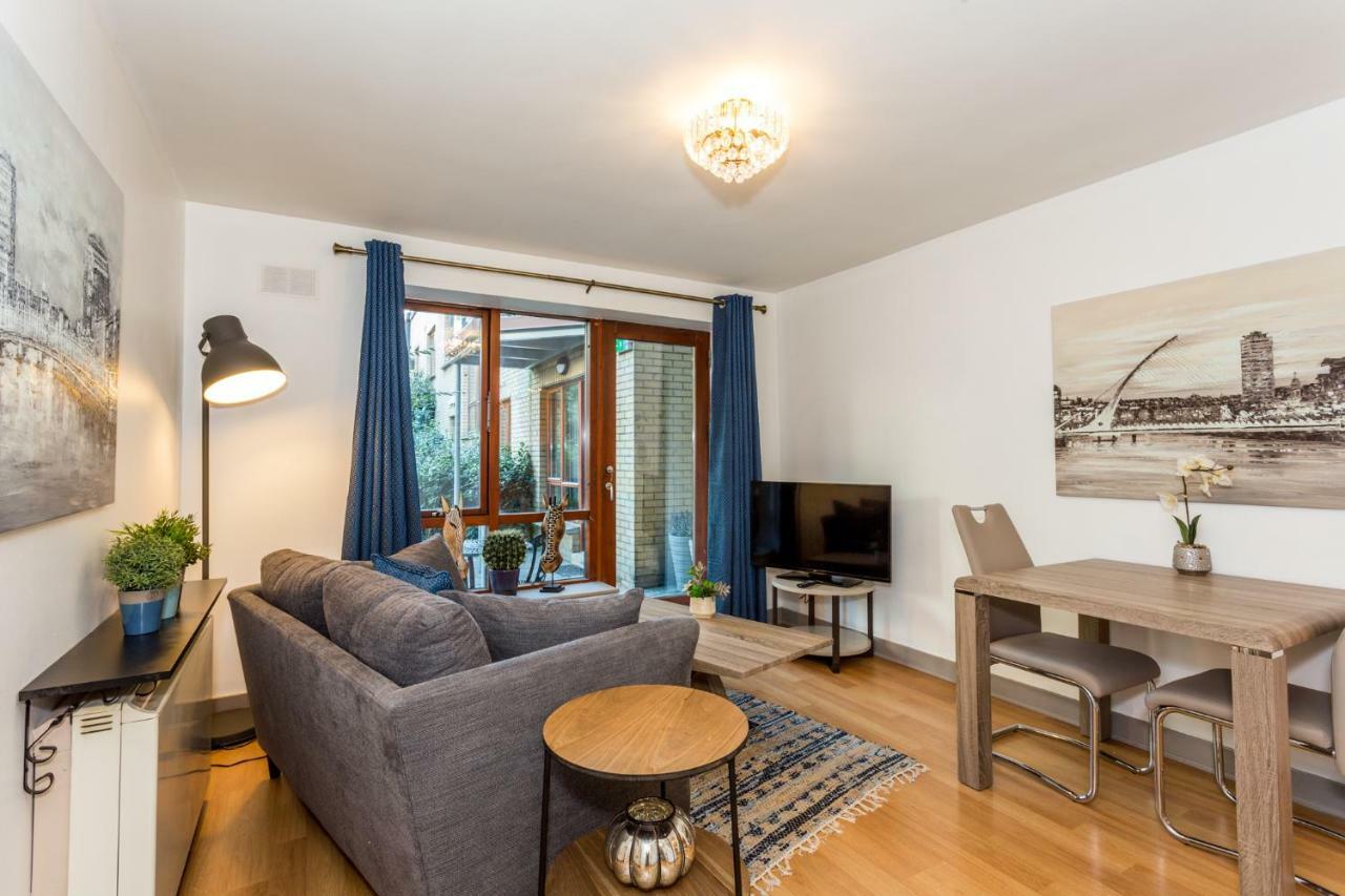 8 Apartment