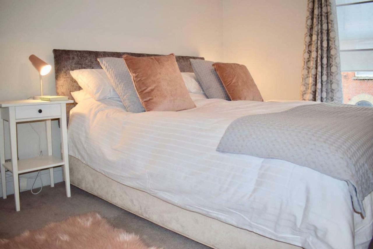 Chic And Contemporary Victorian Family * Dublin
