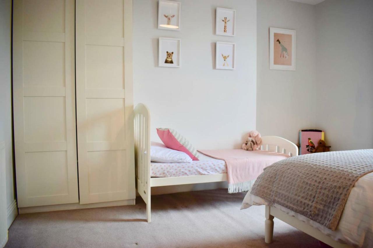 Holiday home Chic And Contemporary Victorian Family Dublin