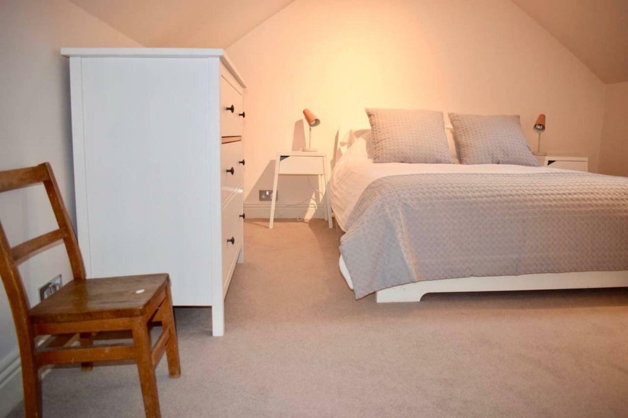 Holiday home Chic And Contemporary Victorian Family Dublin