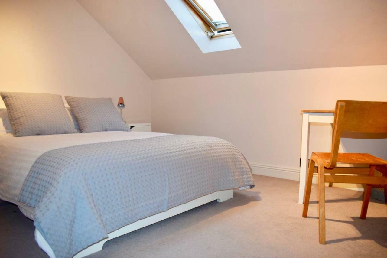 Chic And Contemporary Victorian Family Holiday home *