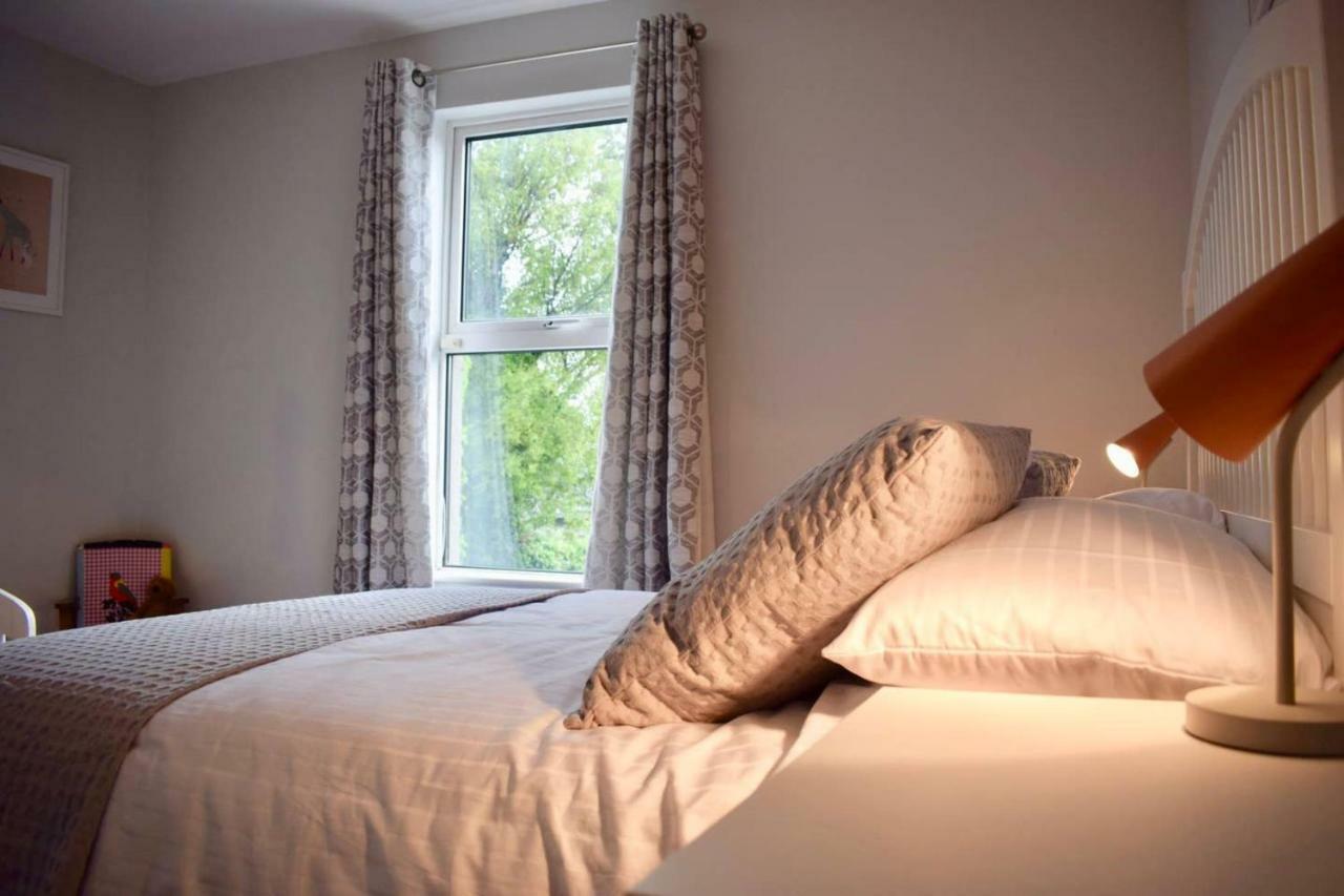 Chic And Contemporary Victorian Family * Dublin