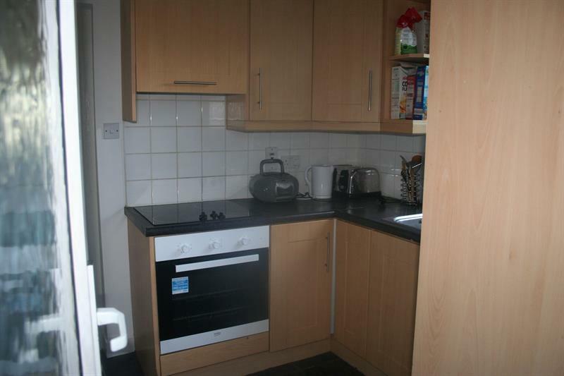 2 Bed House Beside Arena Venue *