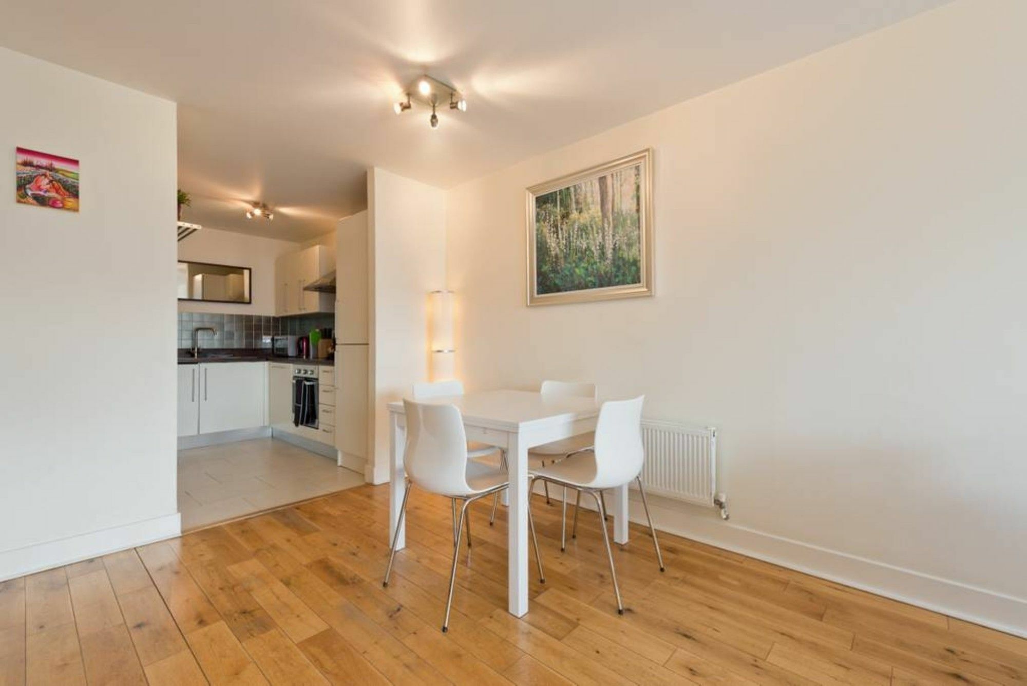 Apartment Spacious Dual-aspect 2 Bedroom Dublin