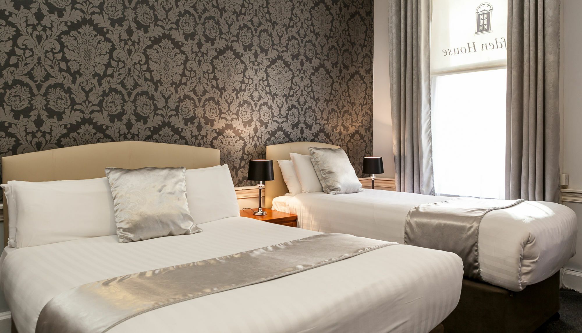 Clifden House By Nina Guest house