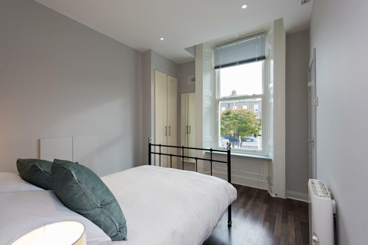 Apartment D-6 *
