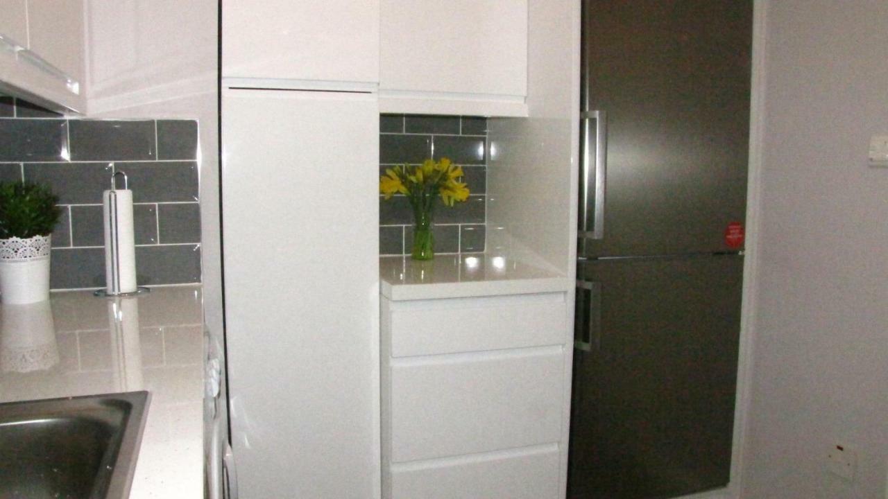 Centre Ifsc - 2 Bedroom Apartment