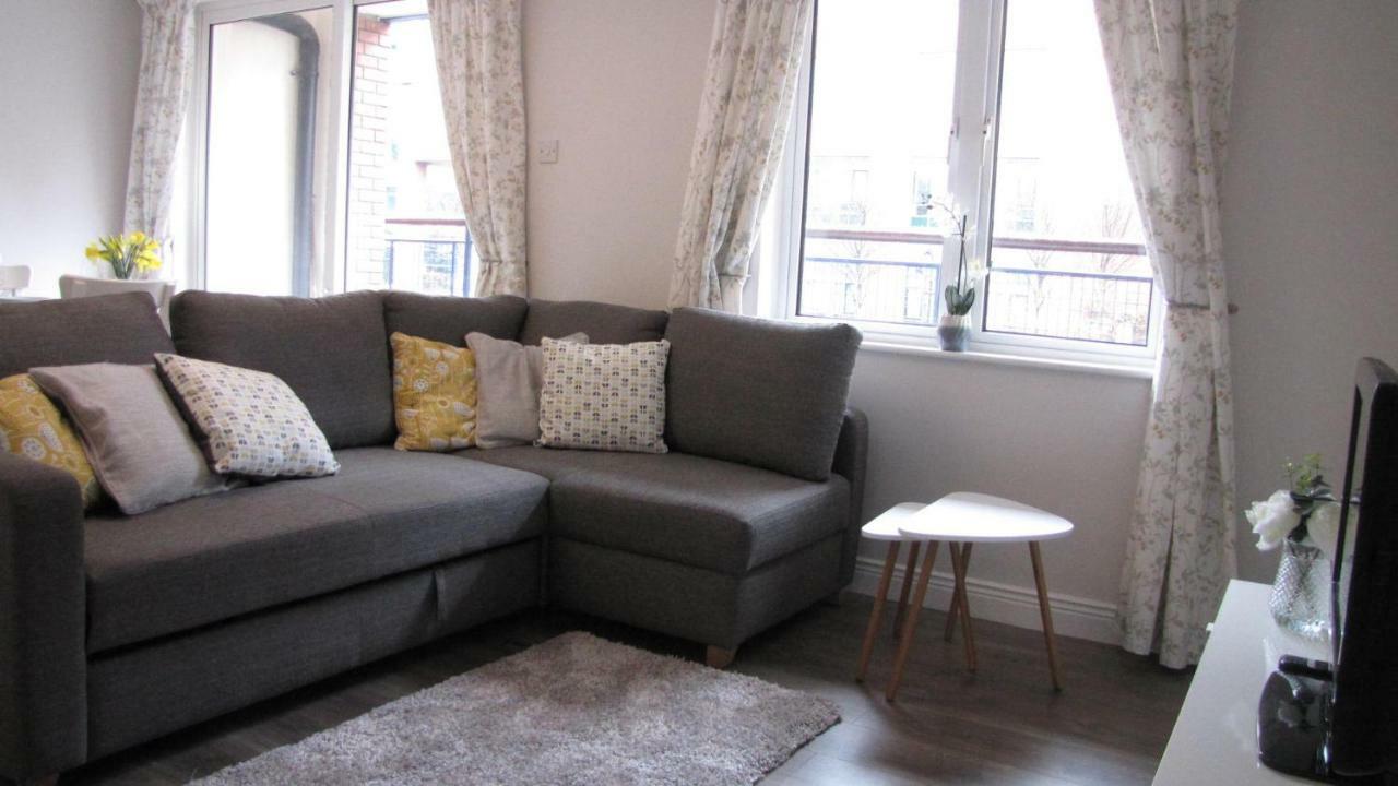 Centre Ifsc - 2 Bedroom Apartment