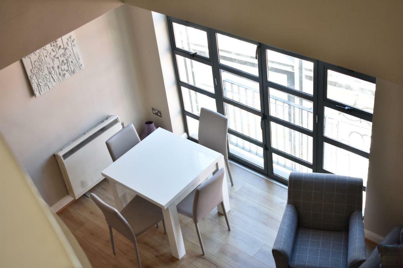 Apartment 3 Bedroom Mezzanine In Temple Bar