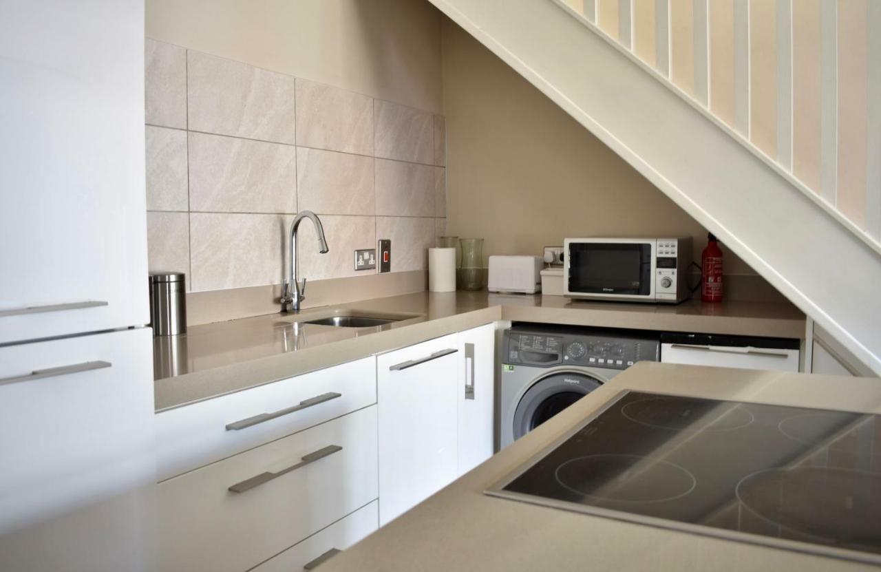 3 Bedroom Mezzanine In Temple Bar Apartment