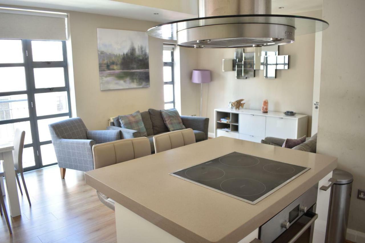 3 Bedroom Mezzanine In Temple Bar Apartment