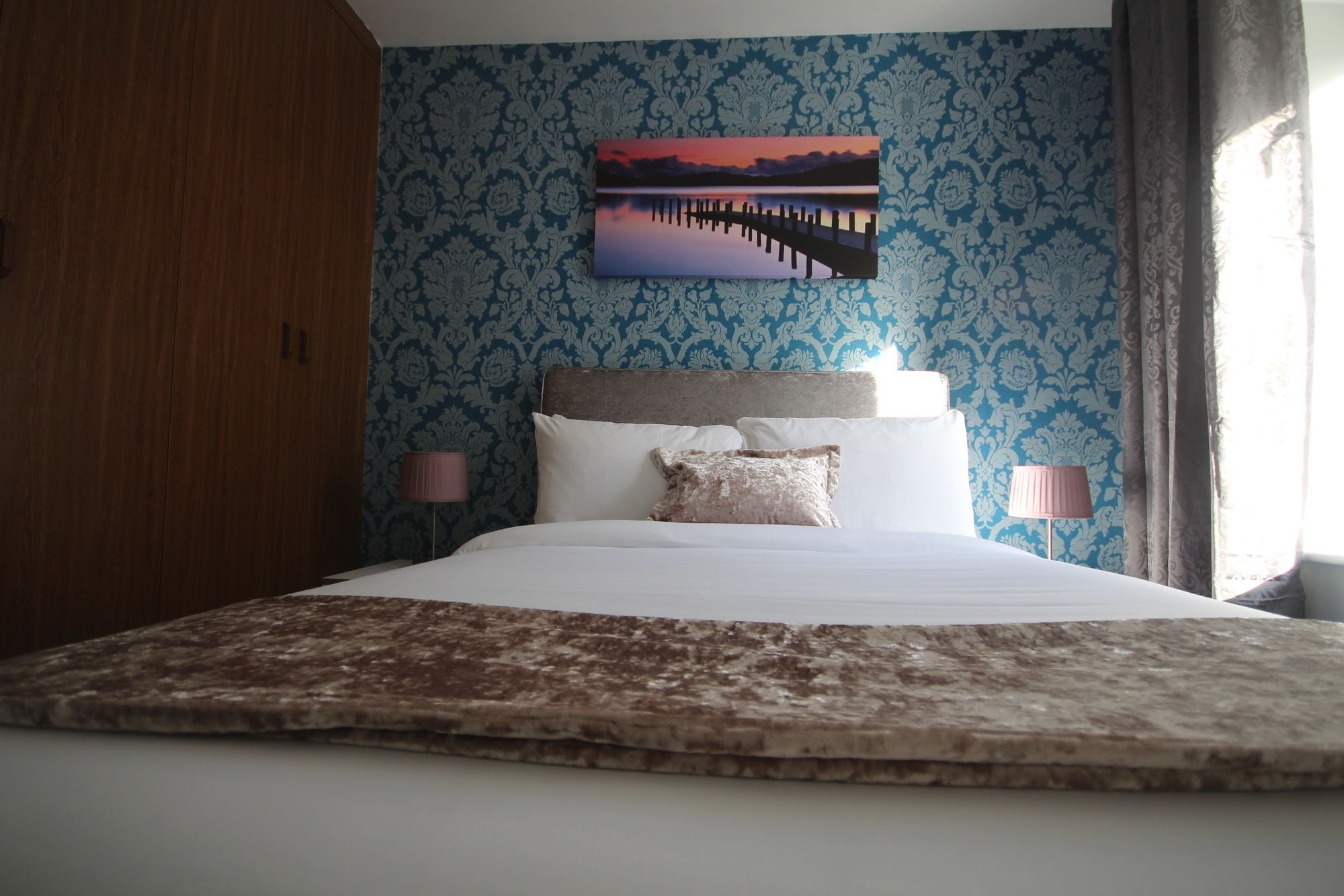 Ellis Quay By The Key Collection *