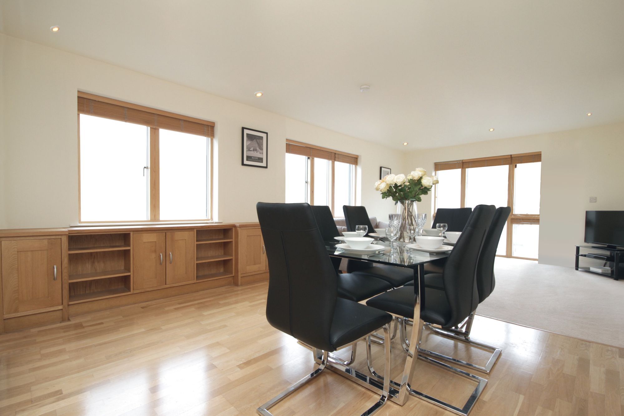 Apartment Pearse Street Sleeps 10 Dublin