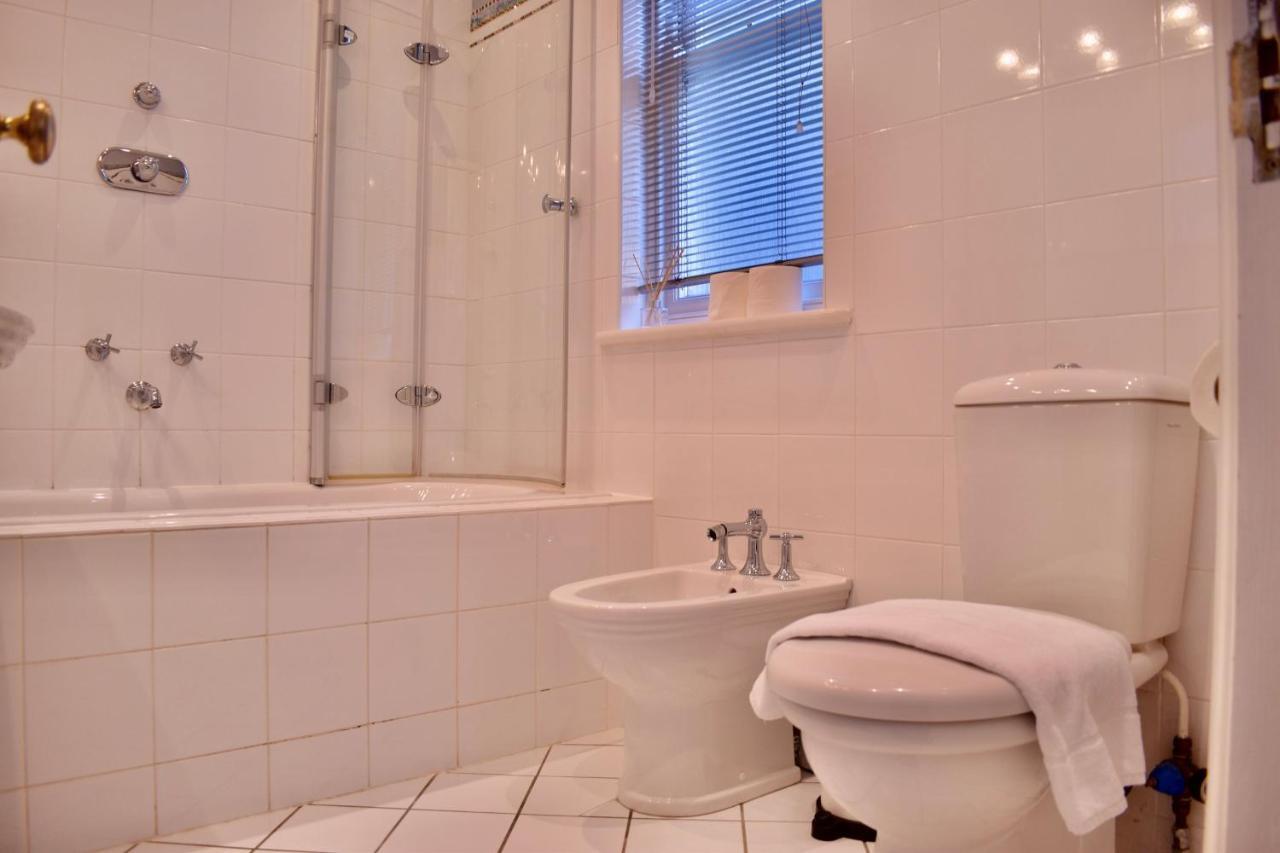 Refurbished Traditional Townhouse Holiday home