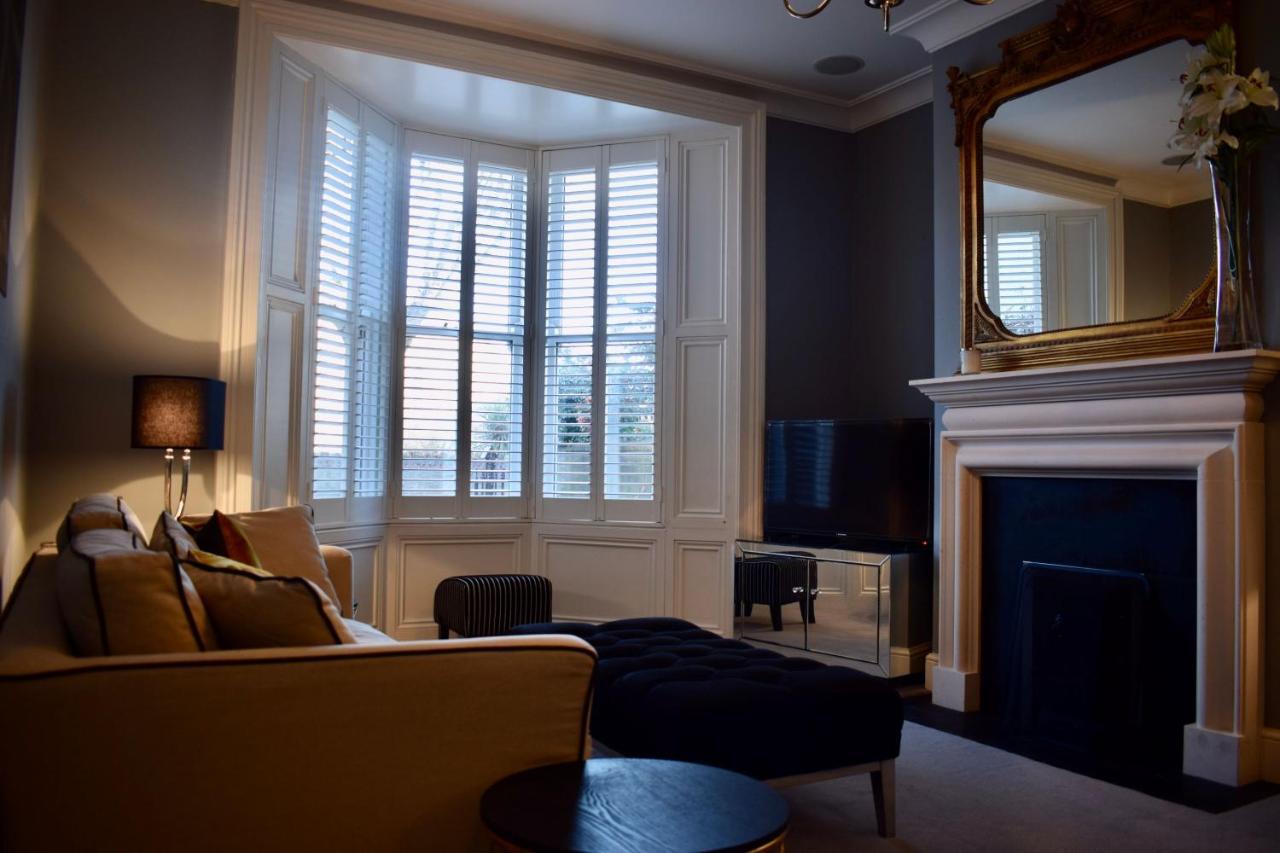 Refurbished Traditional Townhouse Holiday home *