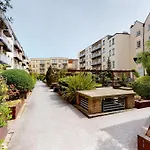 1 Bed Apartment In City Centre