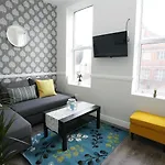 Short Let Direct - Amiens Street D1