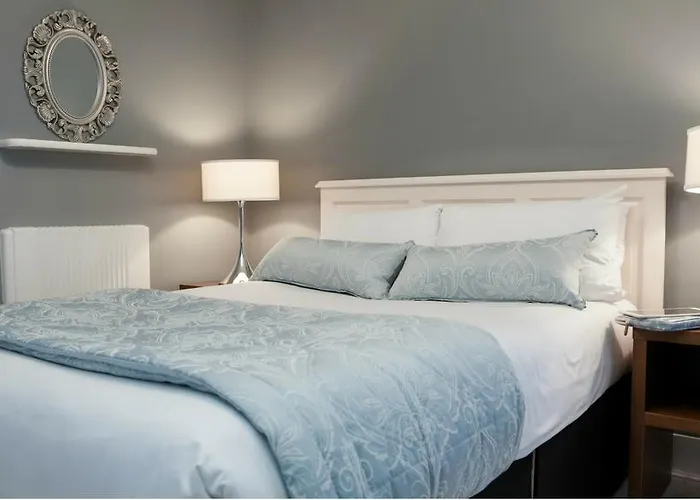 Gardiner Place Aparthotel