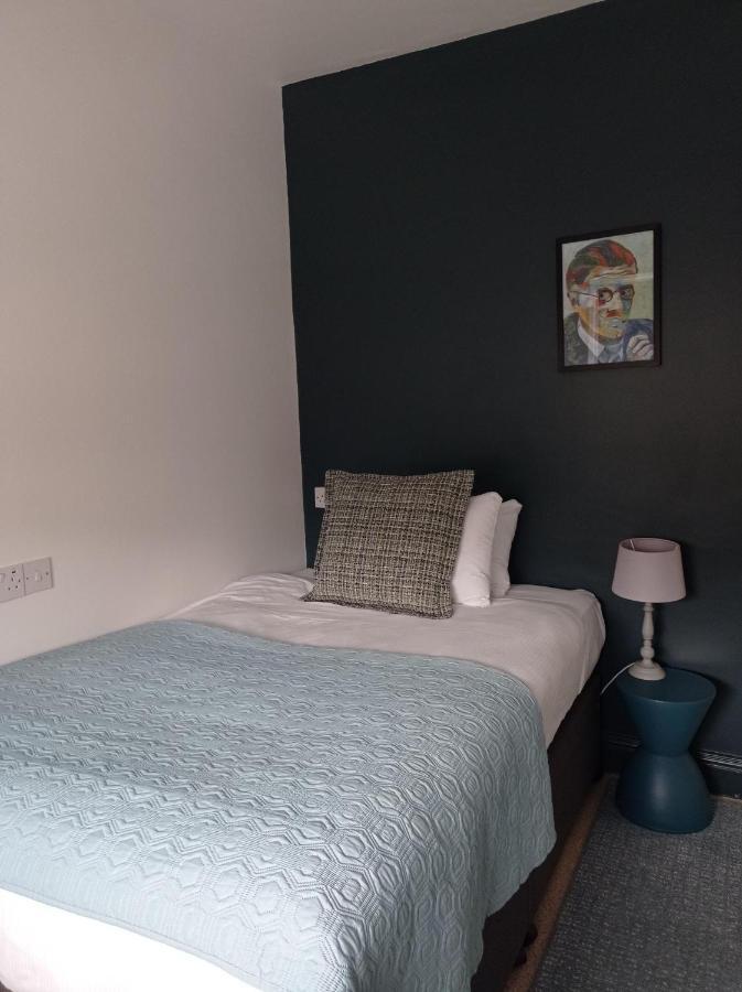 Tom Dick And Harriet's Guest house Dublin