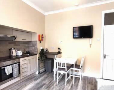 Cosy Off Oconnell Fast Wifi Apartment *