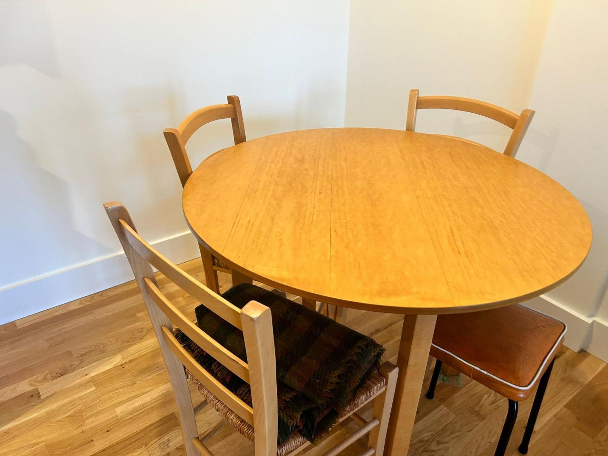 Flat W/ Balcony & Canal View - 4min To Station Apartment Dublin