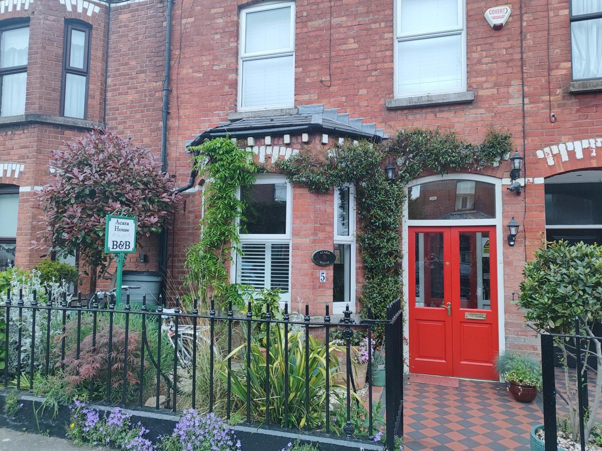 Acara House B&B Bed & Breakfast