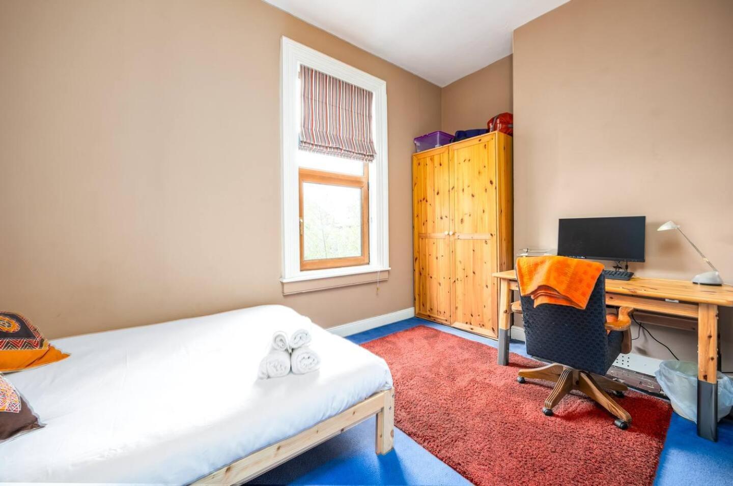 Guestready - Lovely House With Garden In *