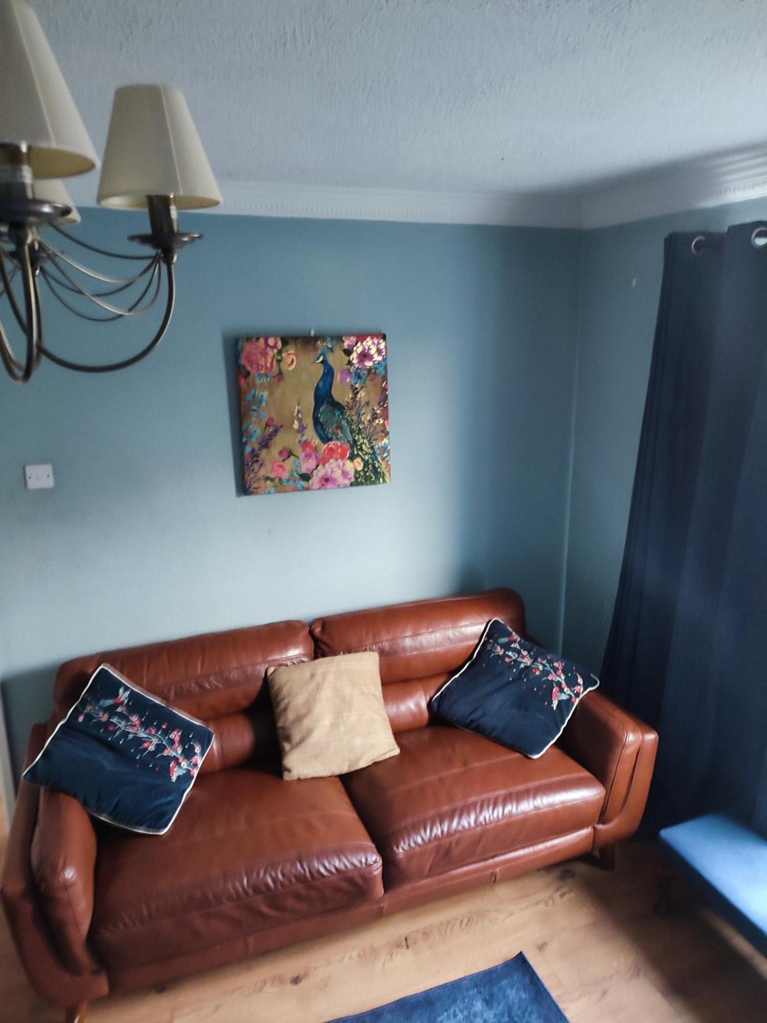 Holiday home 4 Bed Modern Spacious House South