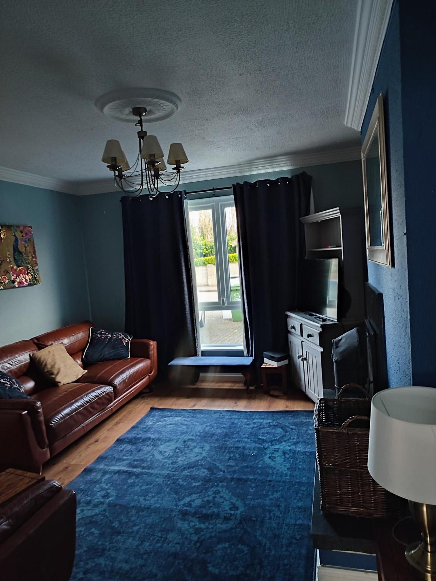 4 Bed Modern Spacious House South Holiday home *