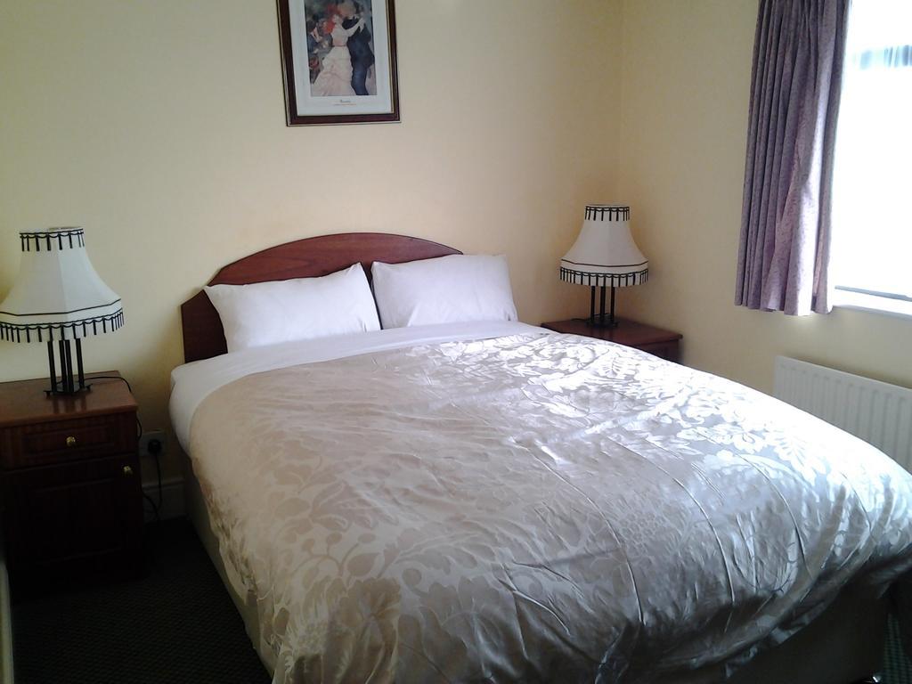 Bed & Breakfast Donnybrook 3*