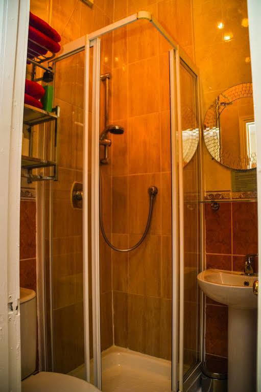 Acara House B&B Bed & Breakfast Dublin