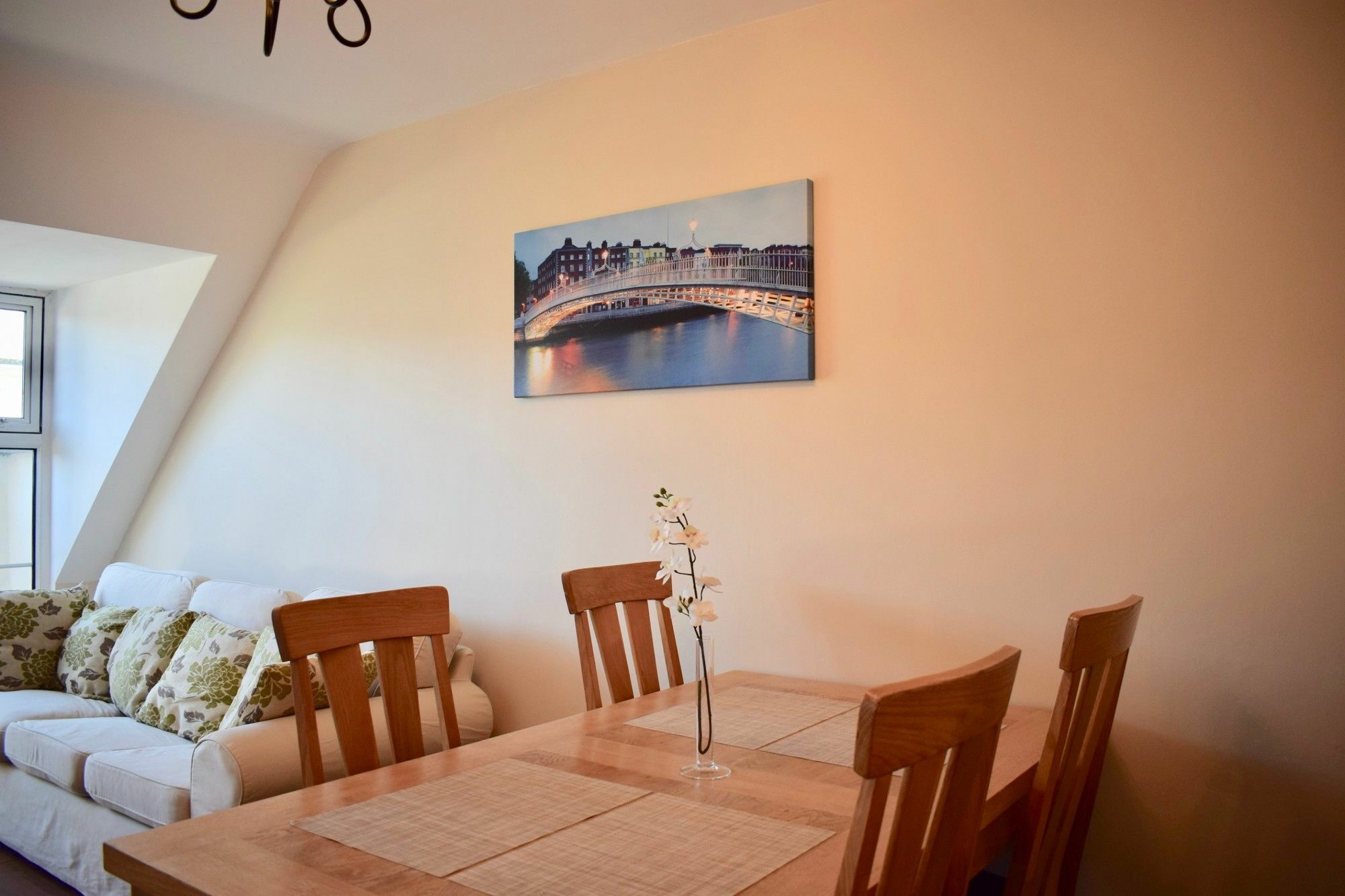 2 Bedroom Close To Guinness Storehouse Dublin