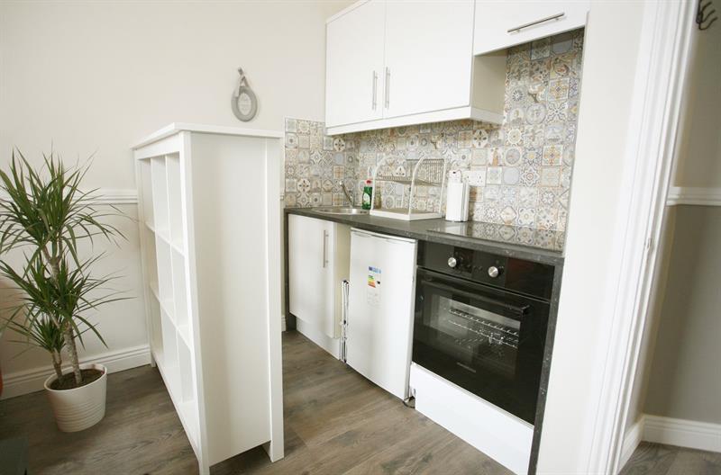 Short Let Direct - Amiens Street D1 Apartment *