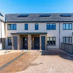 Citywest Contractor Housing - Sleeps 5