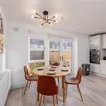 Citywest Contractor Housing - Sleeps 5