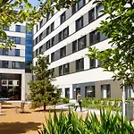 Destiny Student - Kavanagh Court