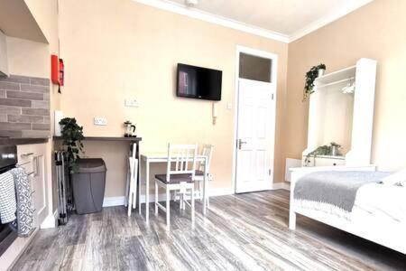 Cosy Off Oconnell Fast Wifi * Dublin