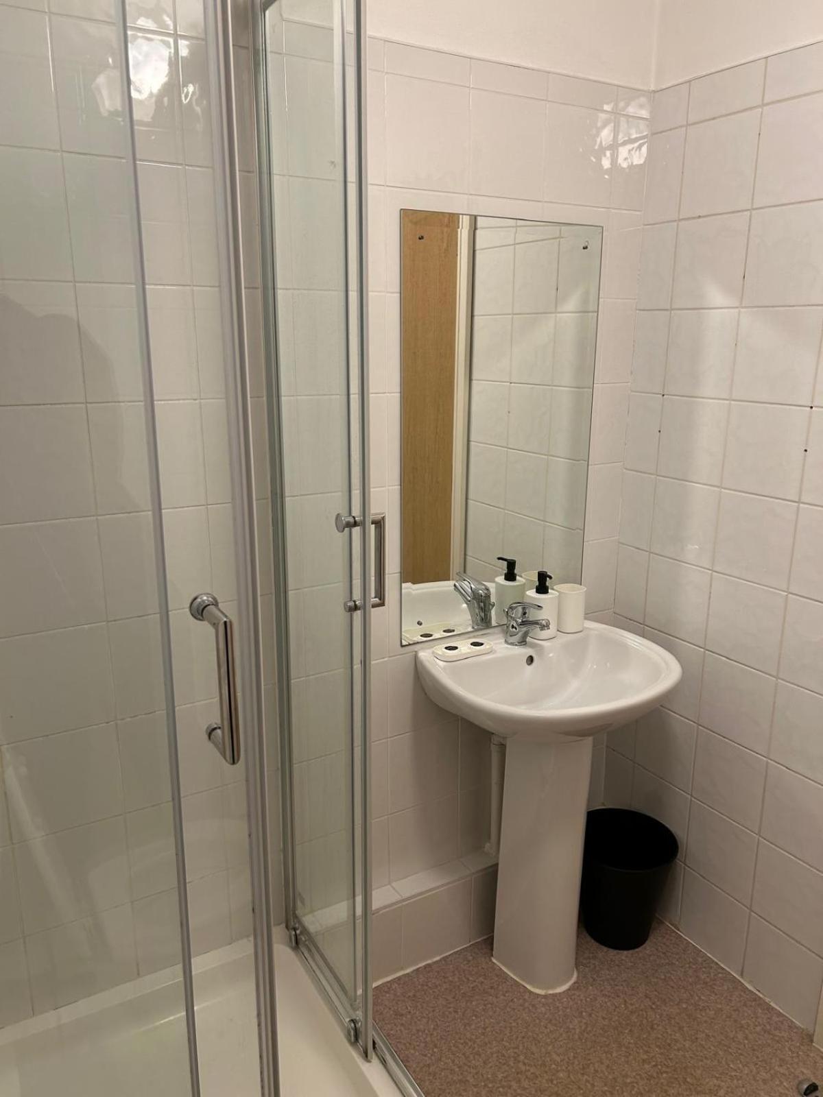 Apartment 004 Spacious 3 Bed In Centre Dublin