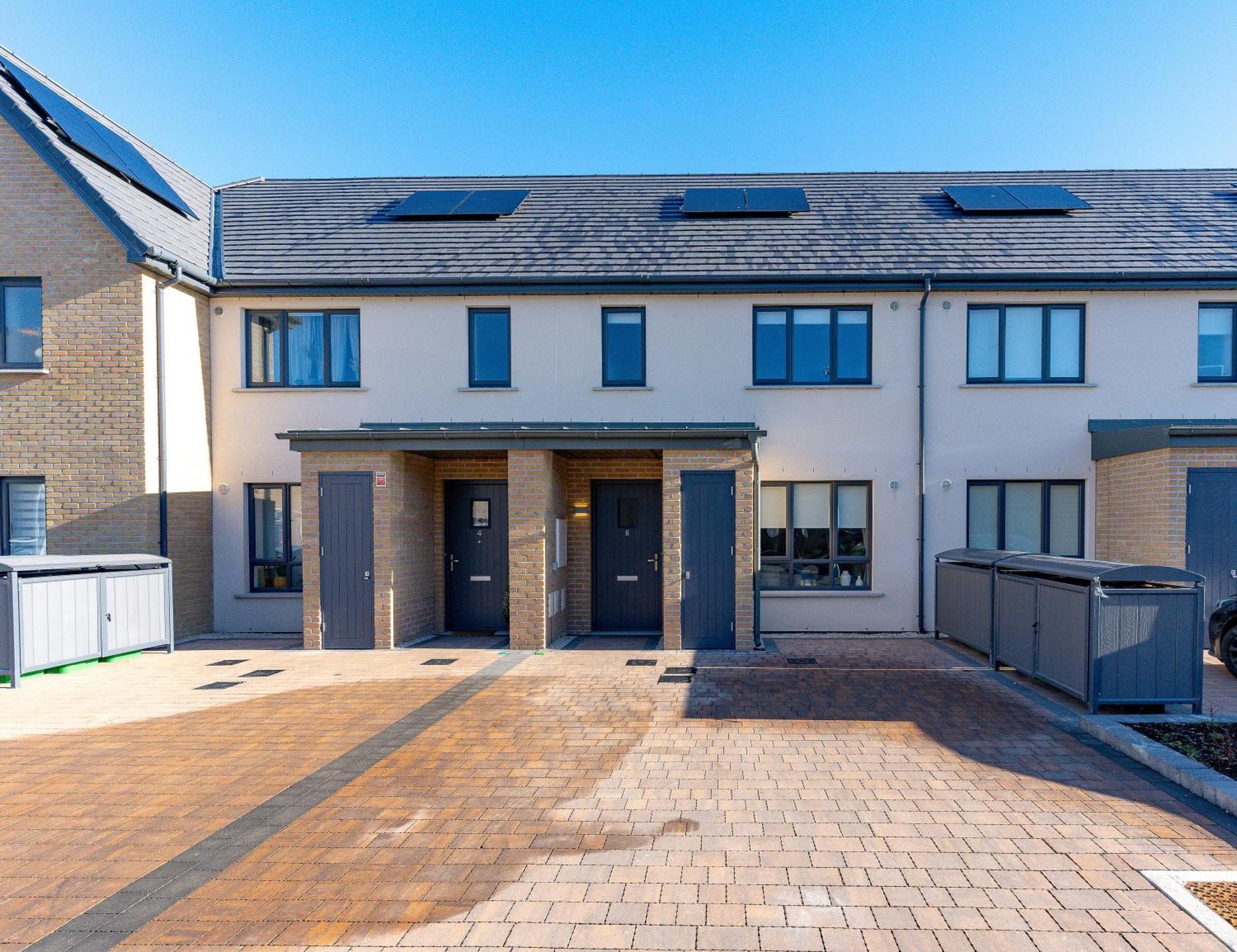 Citywest Contractor Housing - Sleeps 5