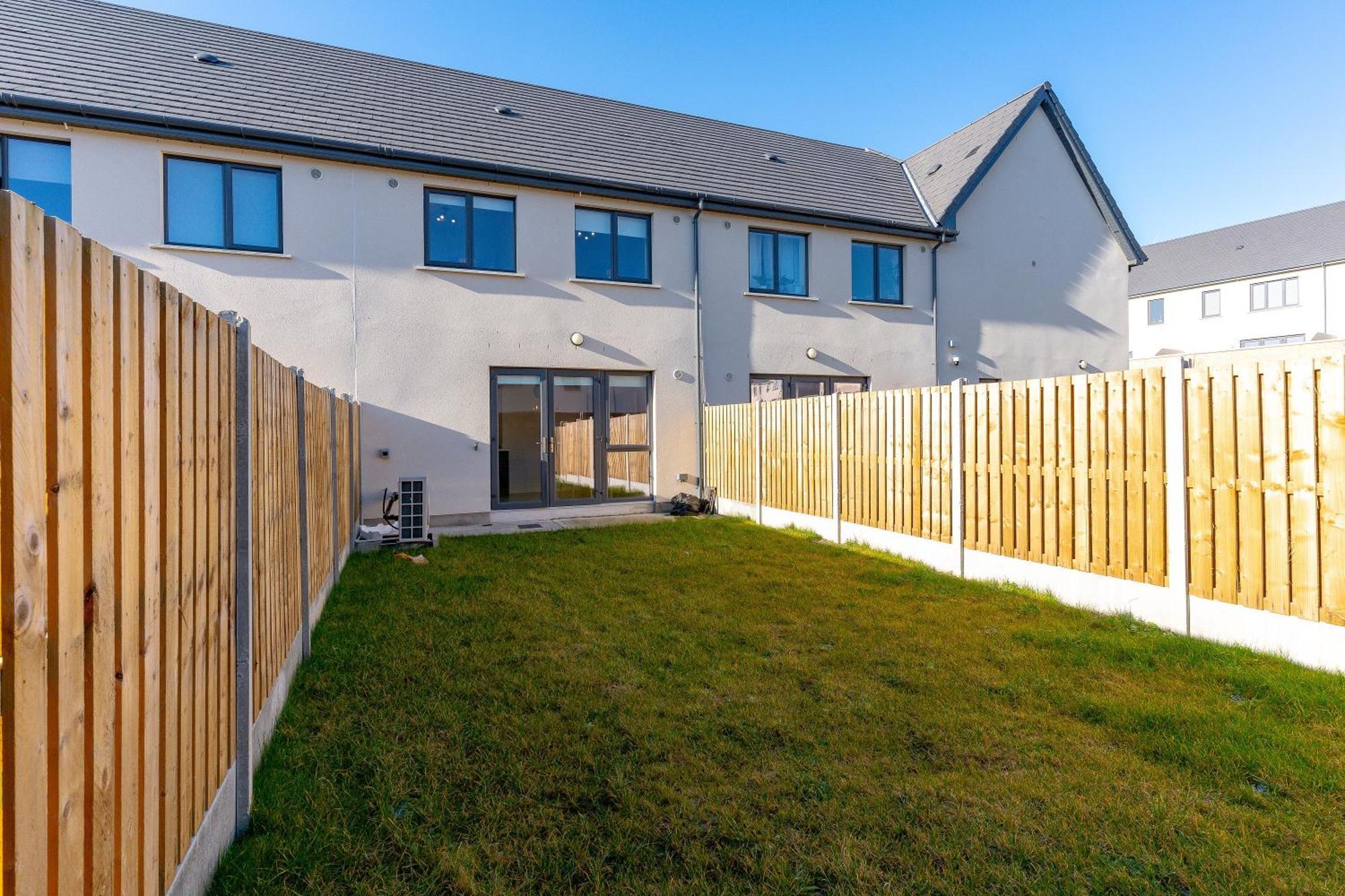 Citywest Contractor Housing - Sleeps 5 * Dublin