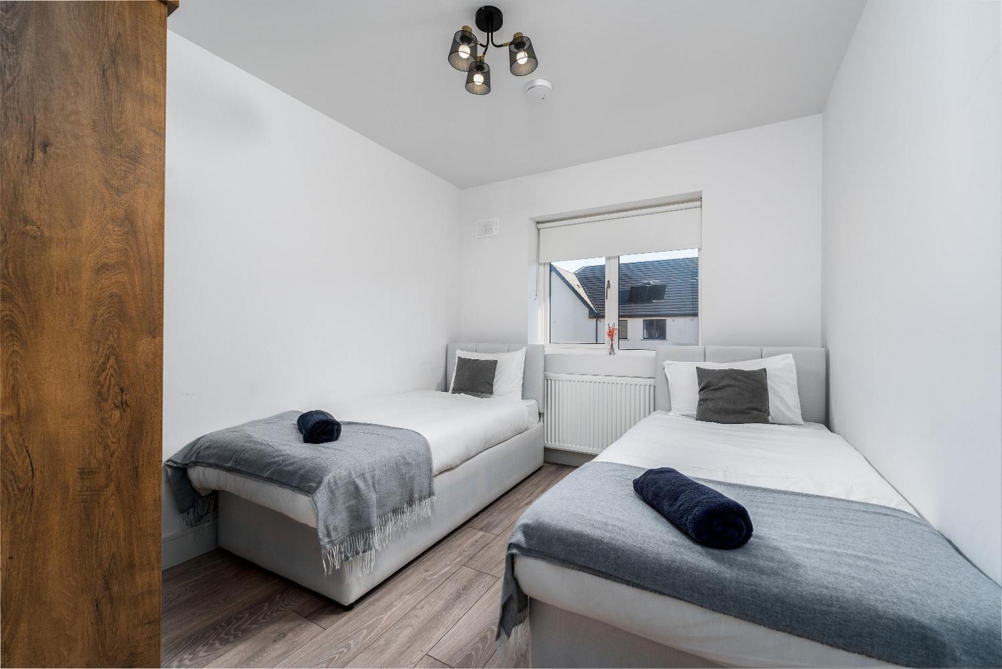 Citywest Contractor Housing - Sleeps 5 * Dublin