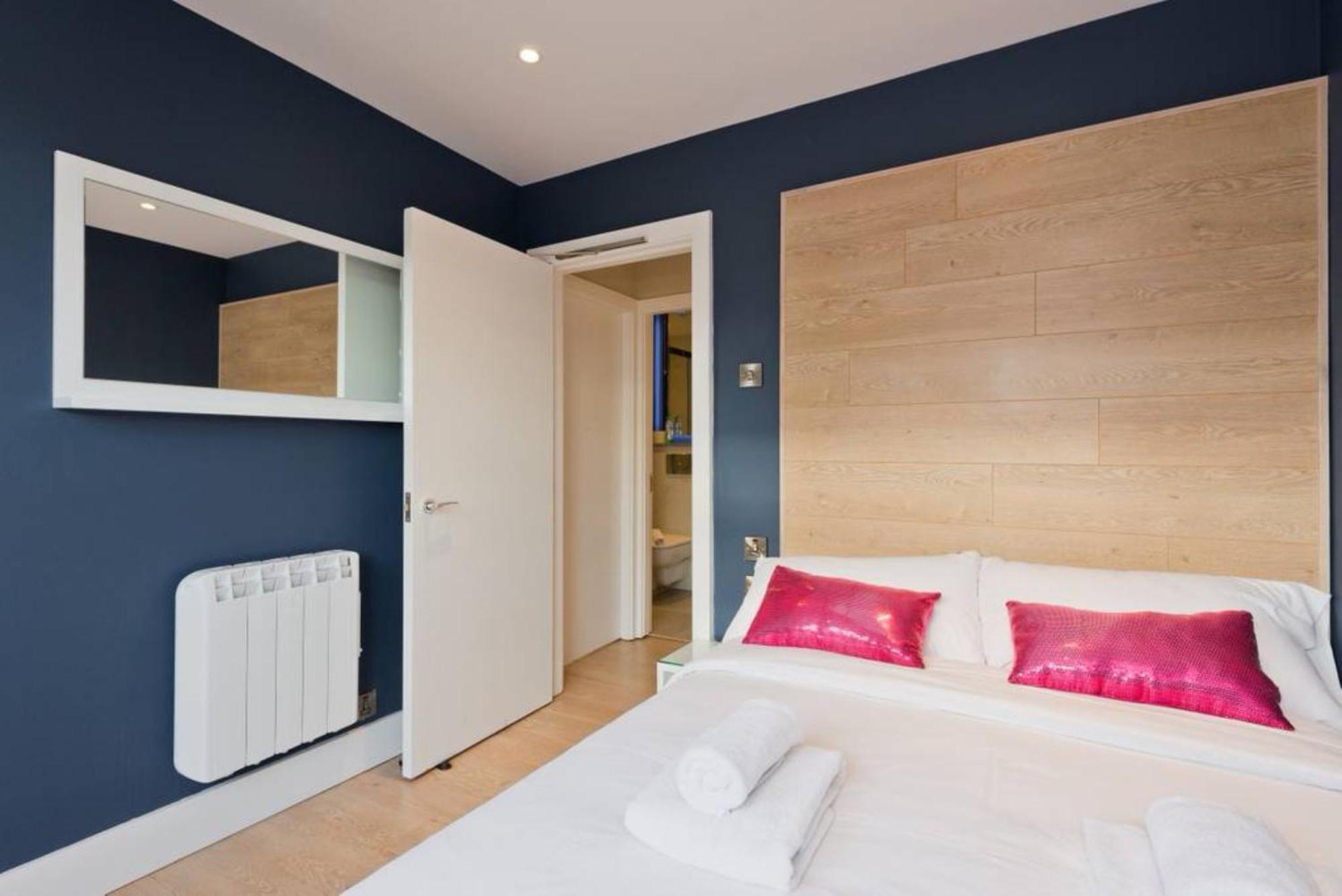 2 Bedroom Rooftop In Temple Bar Sleeps 6 Apartment *