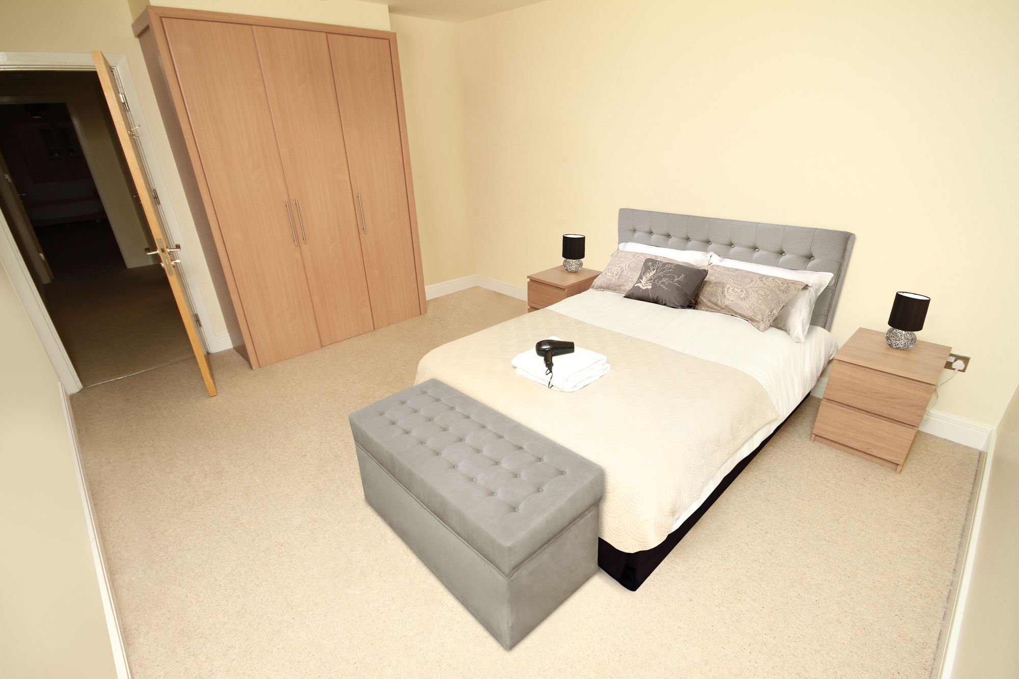 Grand Canal Quay Sleeps 10 Apartment *
