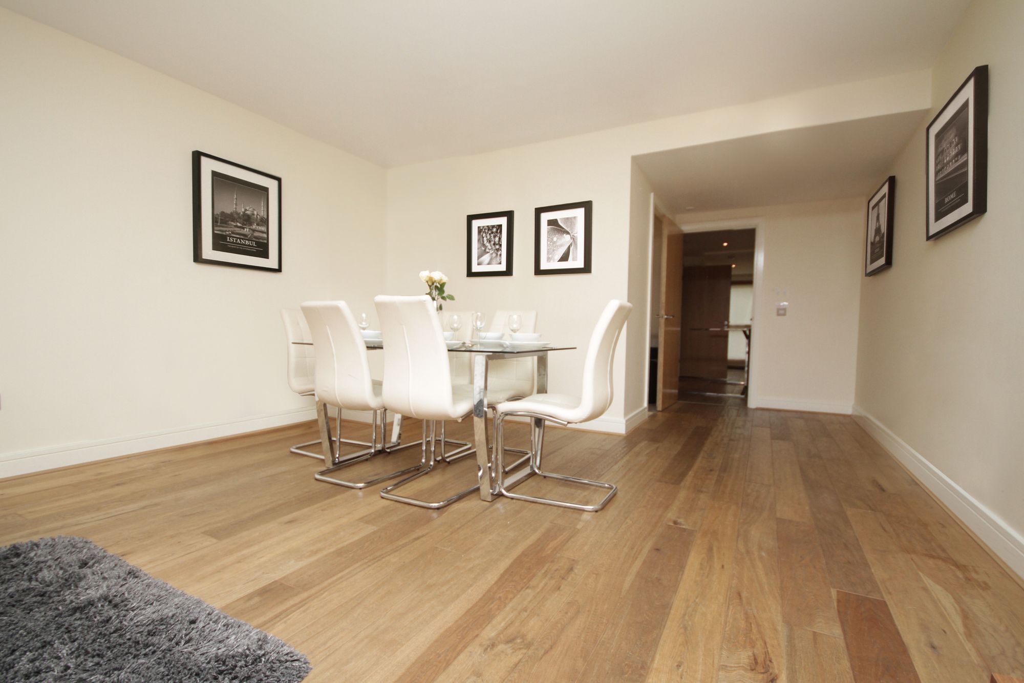 Apartment Grand Canal Quay Sleeps 10 Dublin